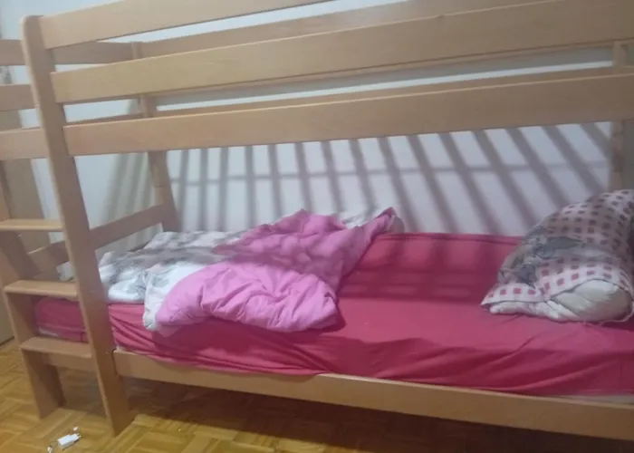 Quarto em Acomodações Particulares Availability Now Saraievo